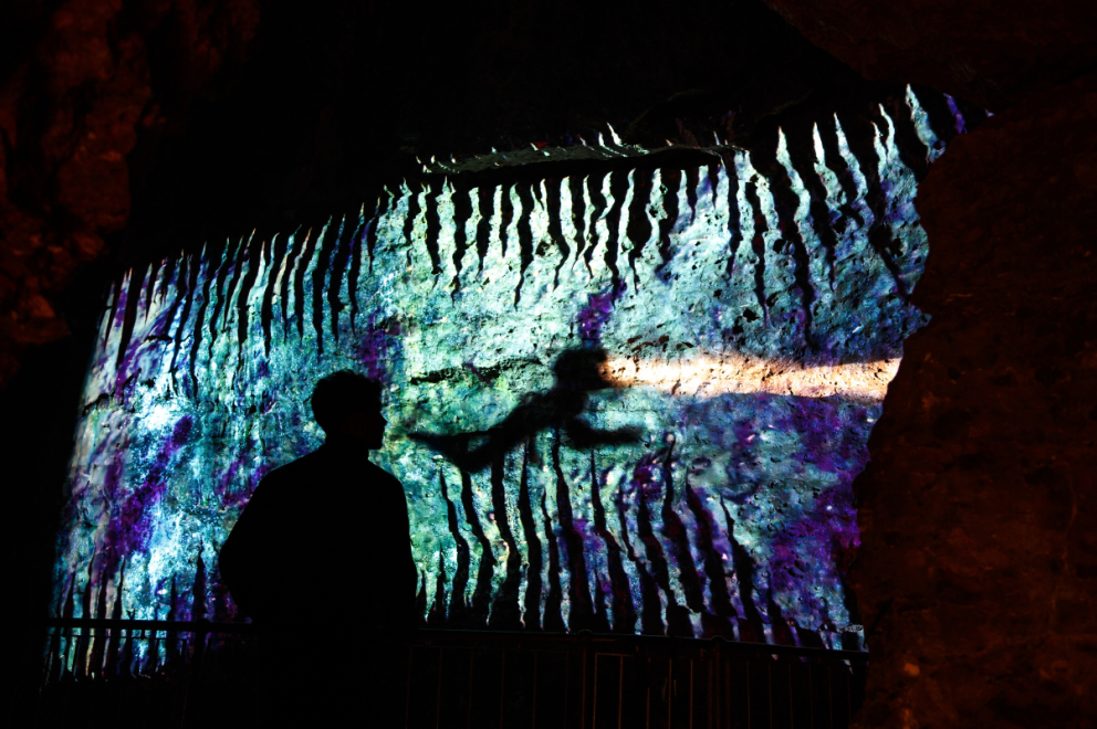 Cave projections - Cave Diving