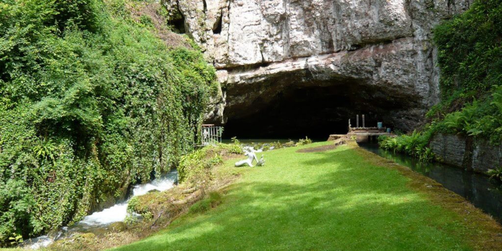 Caves Entrance